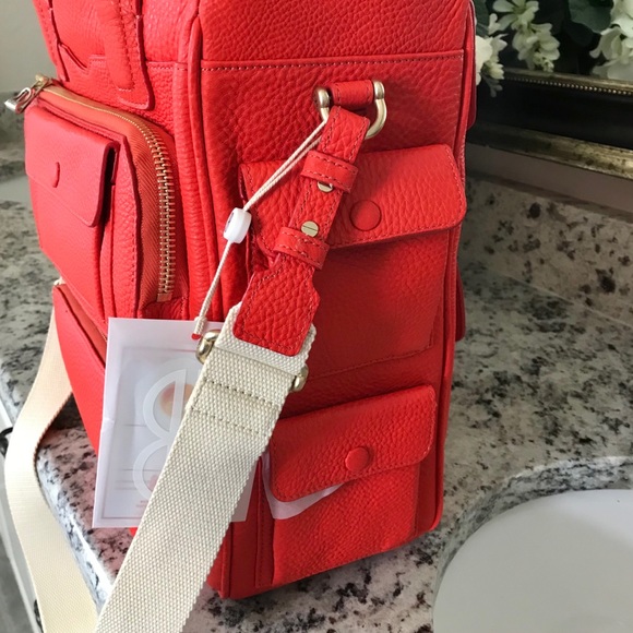 Bill Blass N/S Leather Tote NWT - Picture 5 of 9